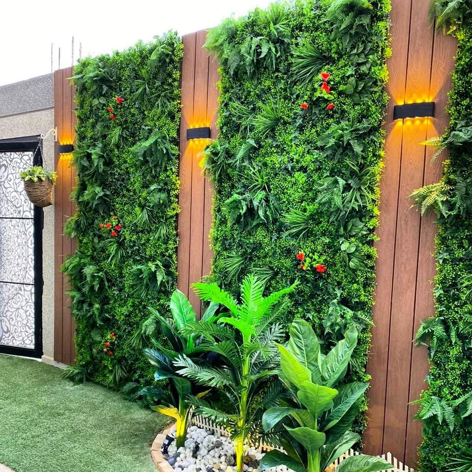 العشب الجداري